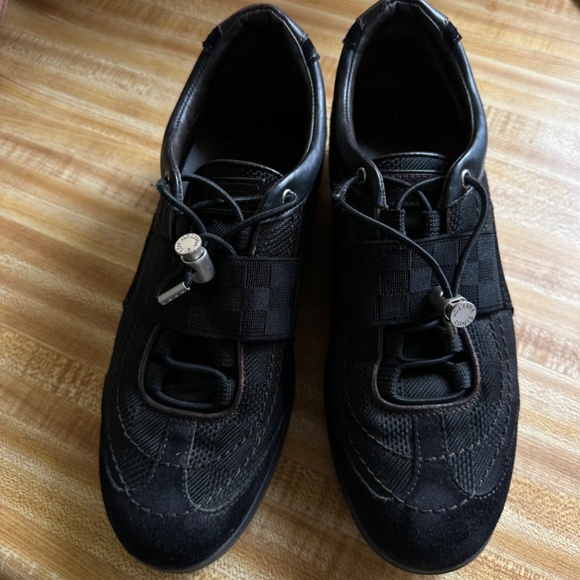 Louis Vuitton authentic sneakers size  36-6 - Picture 6 of 16
